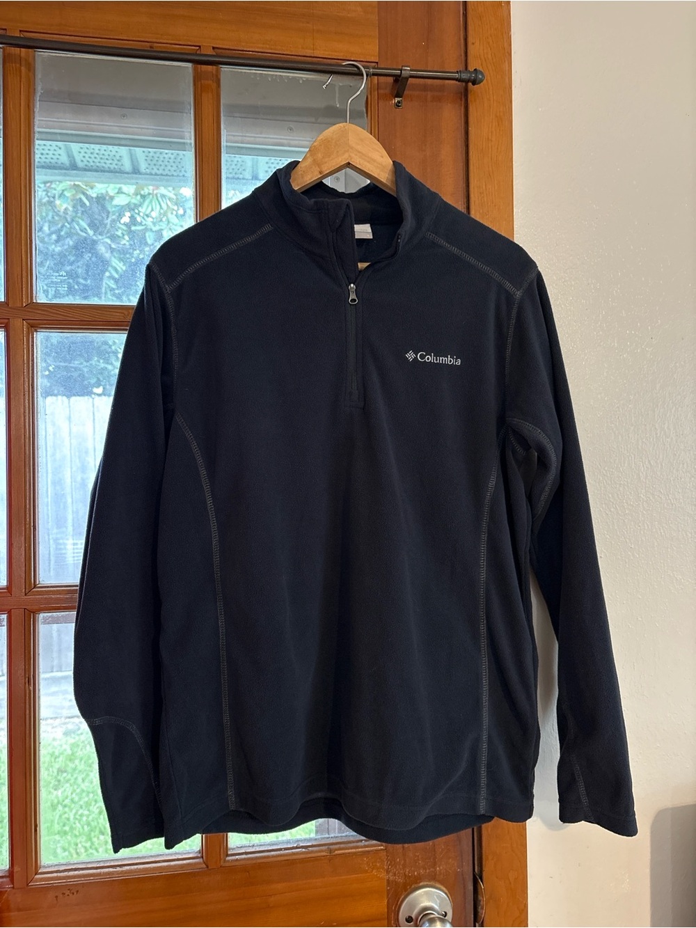 Columbia Sportswear Black Fleece Quarter Zip Gorpcore Outdoor Hiking Sweatshirt